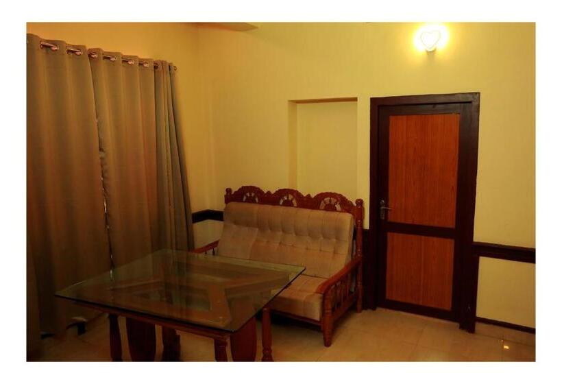 سوئیت با بالکن, Corridor Calicut Airport
