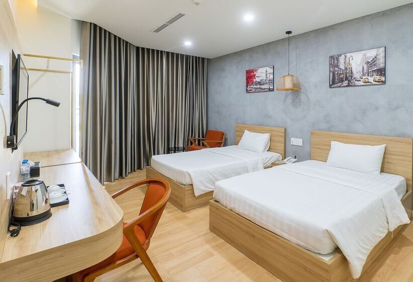 اتاق لوکس با بالکن, Maya Hotel 3