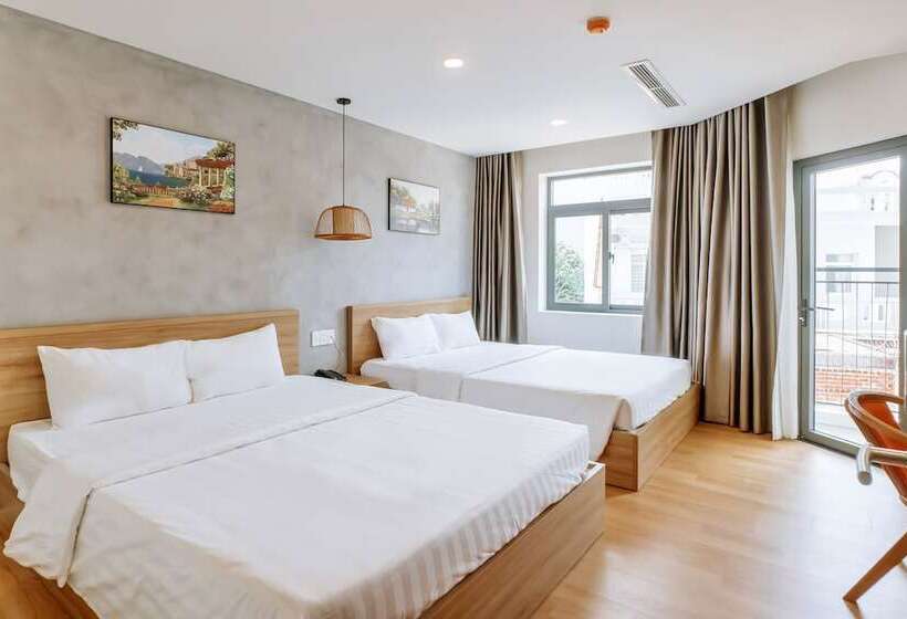 اتاق استاندارد چهارنفره با بالکن, Maya Hotel 3