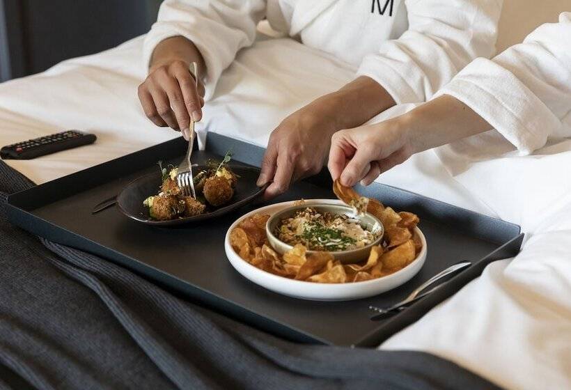 اتاق استاندارد با تخت بزرگ, The Mayfair
