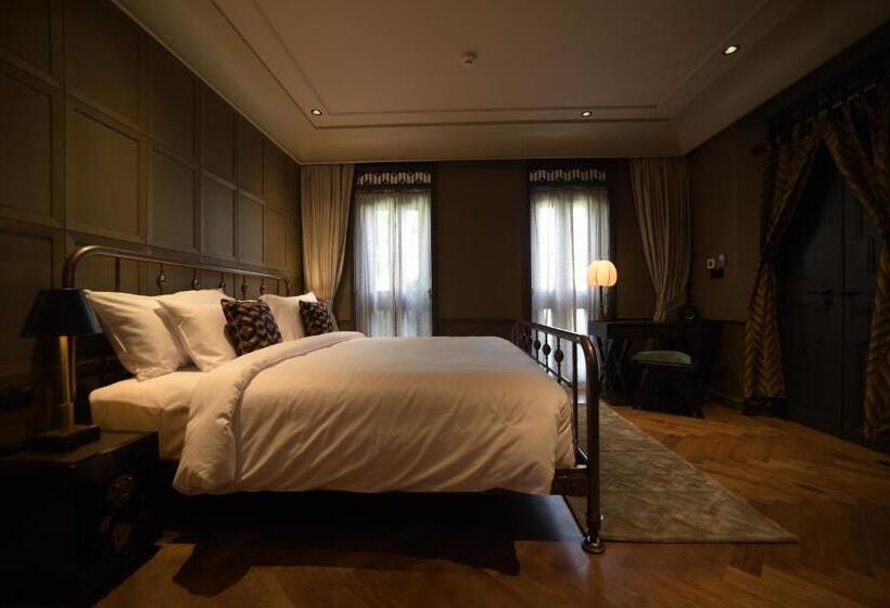 اتاق استاندارد با تخت بزرگ, Verdigris