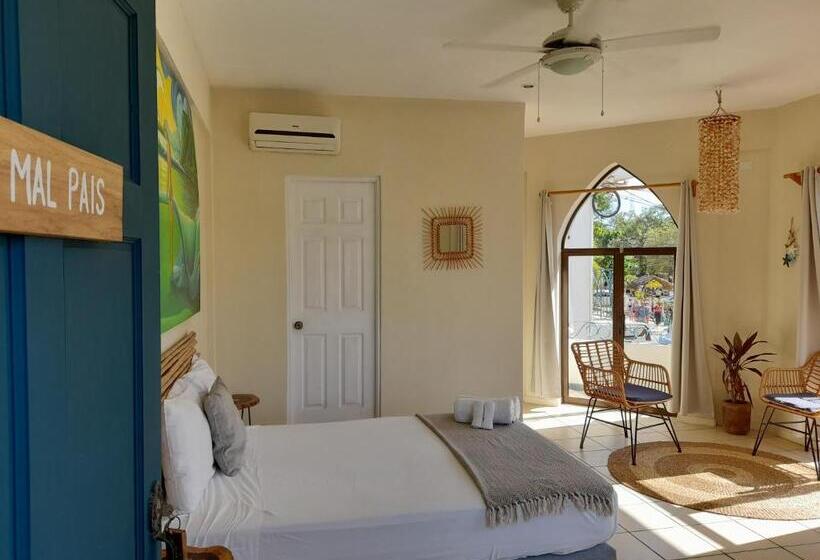 اتاق لوکس, Zulu Surf Hotel Tamarindo