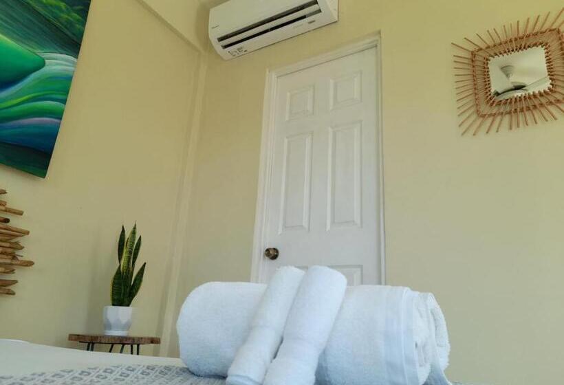 اتاق لوکس, Zulu Surf Hotel Tamarindo