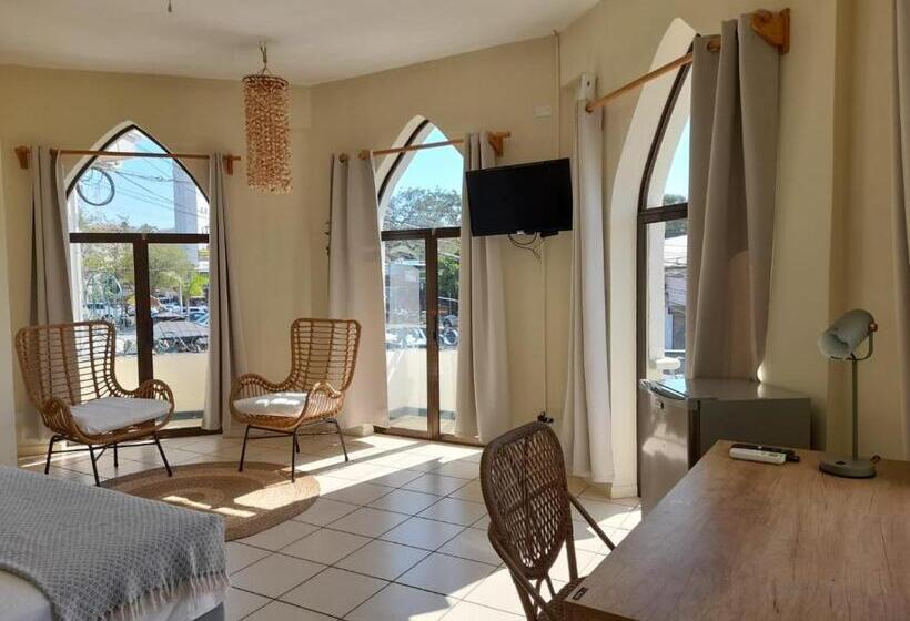 اتاق لوکس, Zulu Surf Hotel Tamarindo