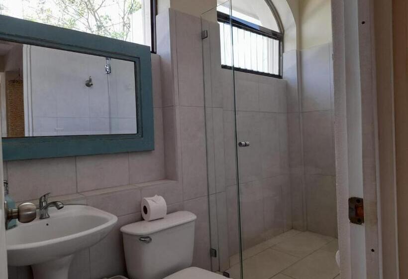 سوییت, Zulu Surf Hotel Tamarindo
