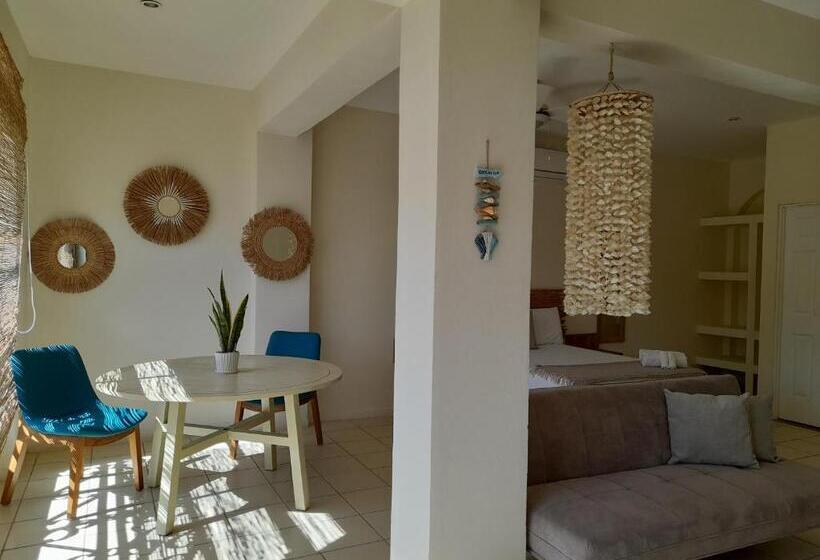 سوییت, Zulu Surf Hotel Tamarindo
