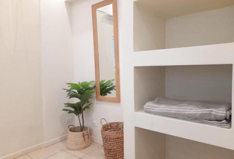 استودیوی لوکس, Zulu Surf Hotel Tamarindo