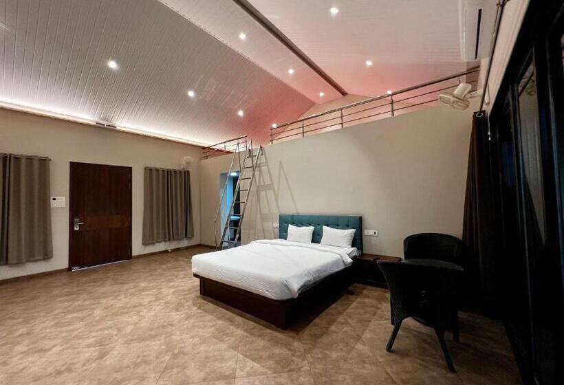 اتاق خانوادگی, Paramount Riverfront Resort & Spa, Karjat