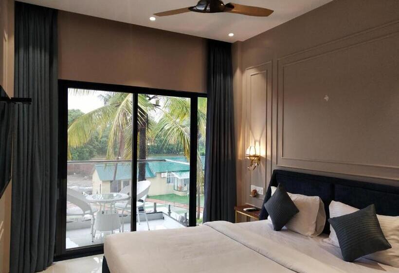 اتاق استاندارد با چشم‌انداز استخر, Paramount Riverfront Resort & Spa, Karjat