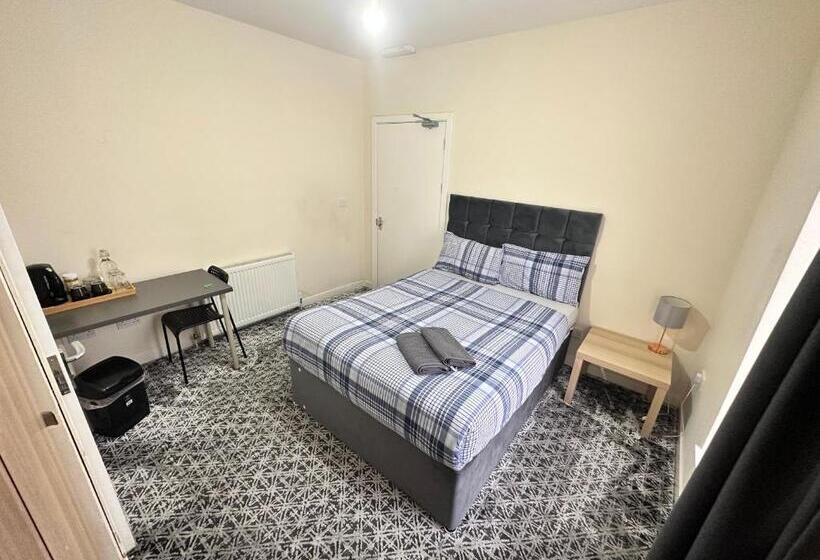 اتاق اکونومی, Ibrox Guesthouse