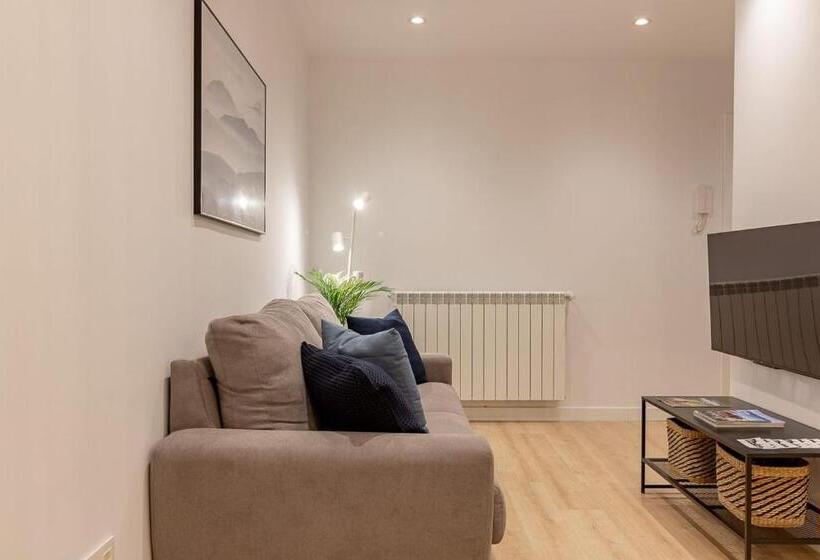 اتاق استاندارد با سرویس بهداشتی مشترک, Room4you Oviedo By Asturias Holidays