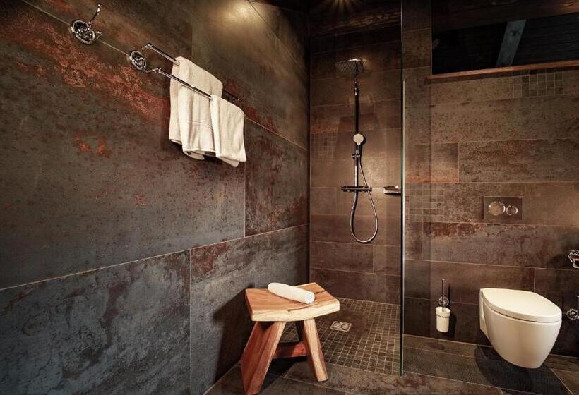 اتاق لوکس یک تخته, Timberjacks Siegen Motel