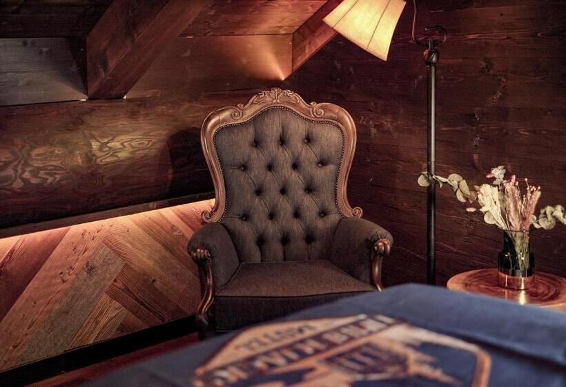 اتاق لوکس یک تخته, Timberjacks Siegen Motel