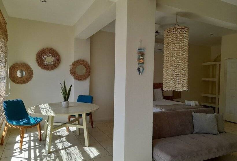 سوییت, Zulu Surf Hotel Tamarindo