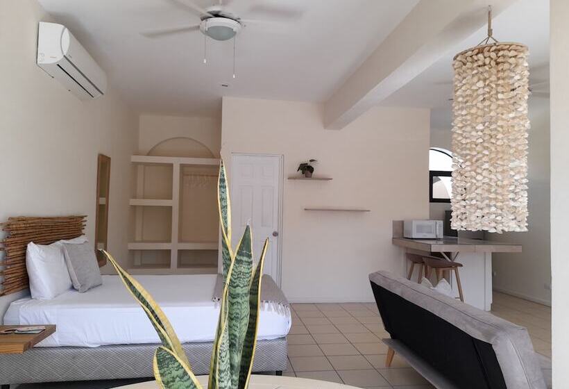 سوییت, Zulu Surf Hotel Tamarindo