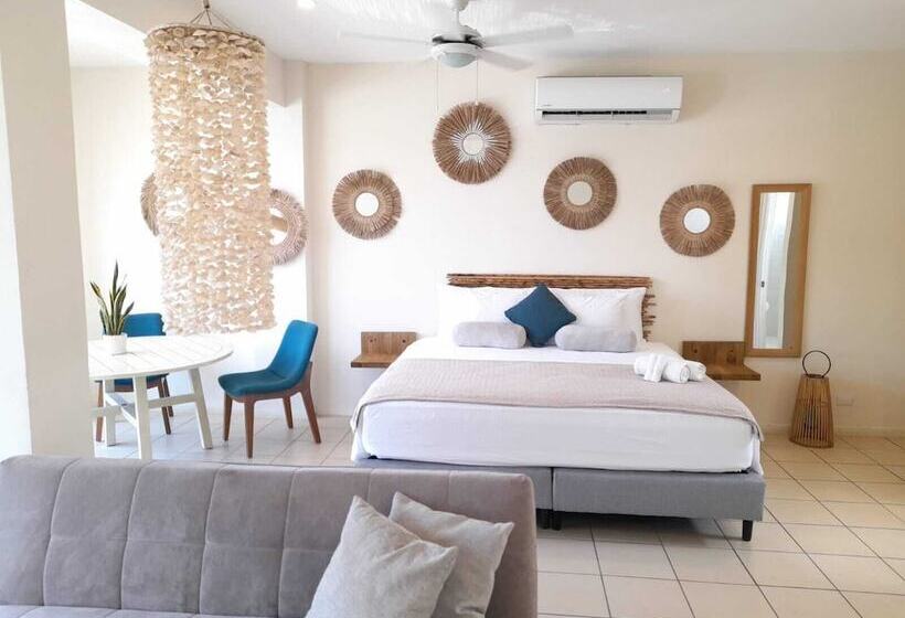 سوییت, Zulu Surf Hotel Tamarindo