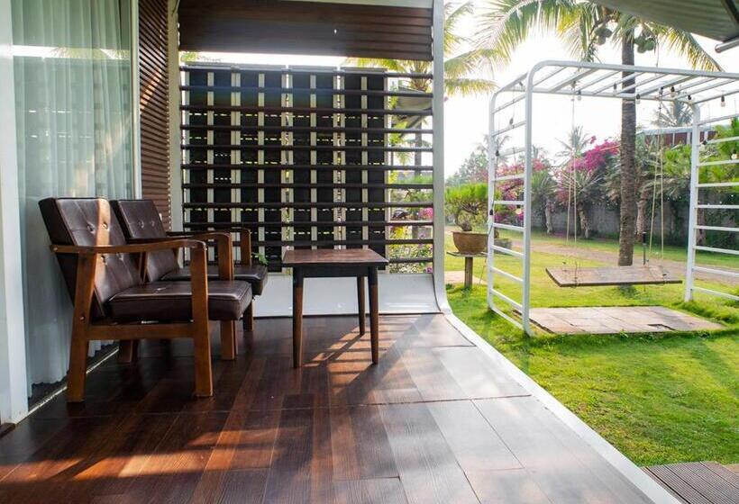 اتاق استاندارد چهار تخته, Homestay Papa Garden