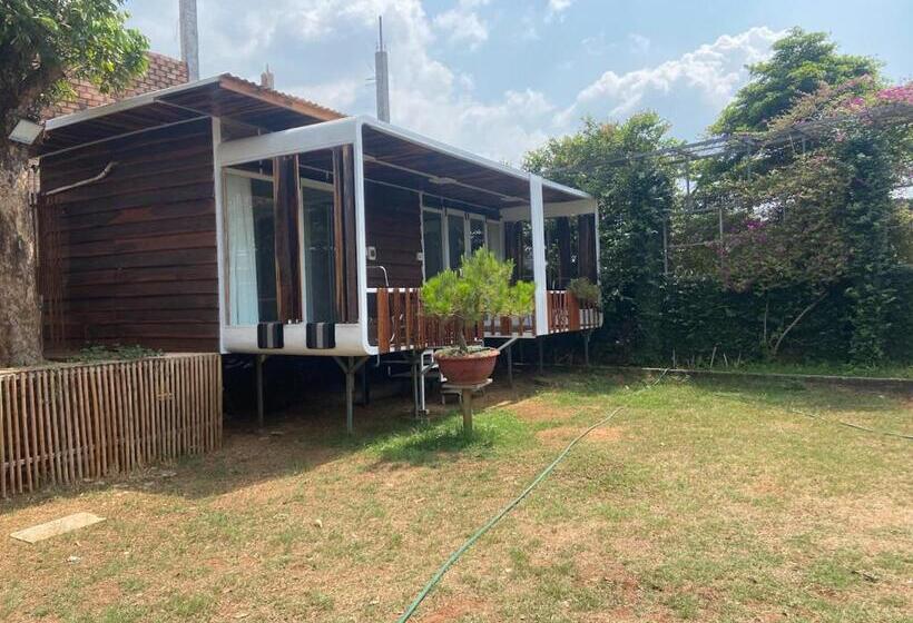 اتاق استاندارد چهارنفره با بالکن, Homestay Papa Garden
