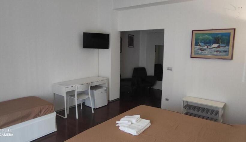 اتاق لوکس, Cosenzaguesthouse