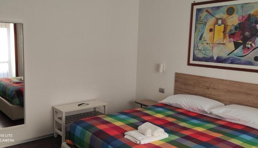 اتاق لوکس, Cosenzaguesthouse