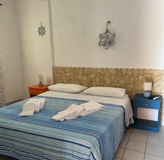 استودیوی استاندارد, Residence La Conchiglia