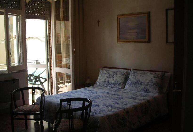 اتاق استاندارد چهار تخته, B&b Gelone