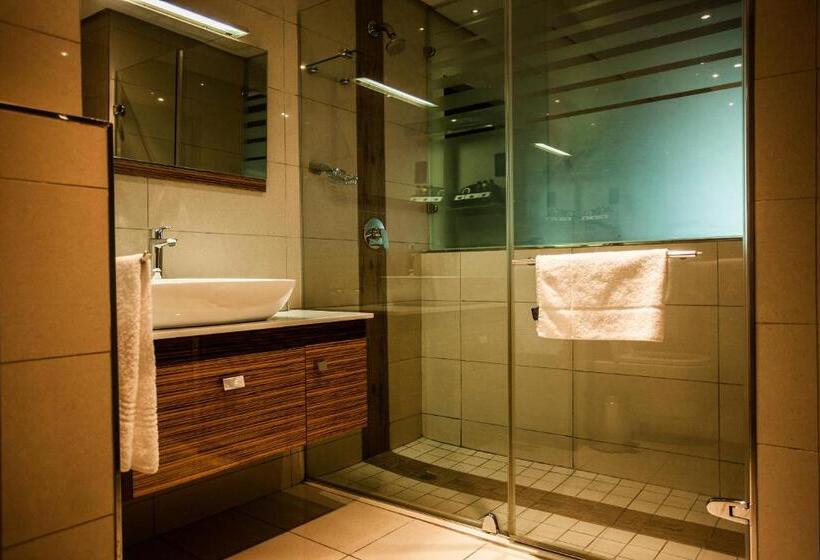اتاق لوکس, Coastlands Umhlanga Hotel And Convention Centre
