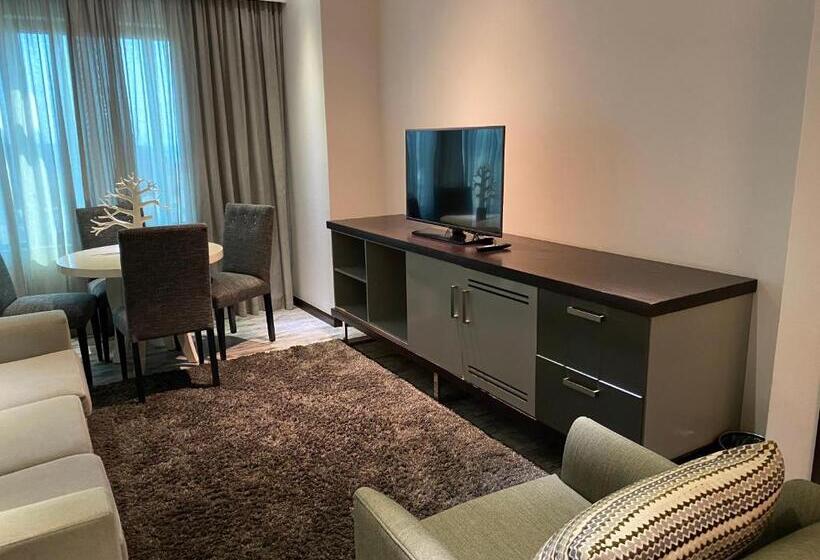 سوییت اجرایی, Coastlands Umhlanga Hotel And Convention Centre