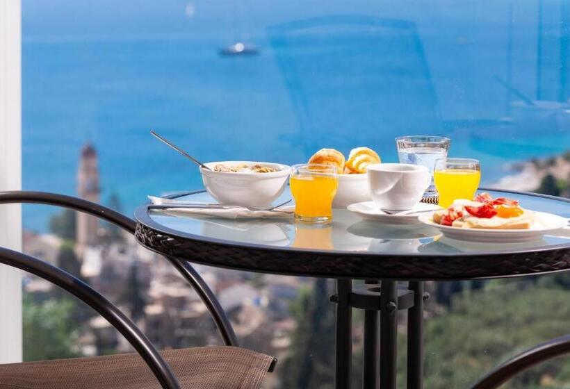 اتاق لوکس با چشم‌انداز دریا, Avalon Palace