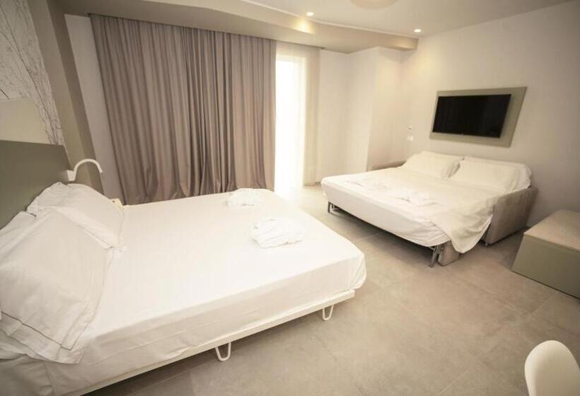 Deluxe Quadruple Room, Malavoglia