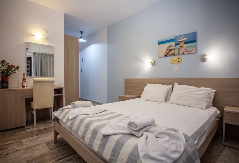 اتاق استاندارد با چشم‌انداز استخر, Myrtis Spa