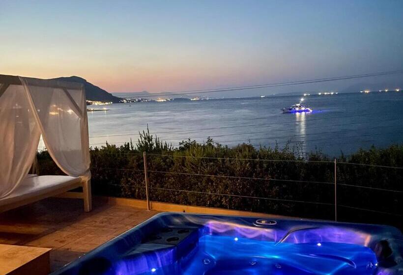 Deluxe Suite Sea View, Palms And Spas Villas Retreat