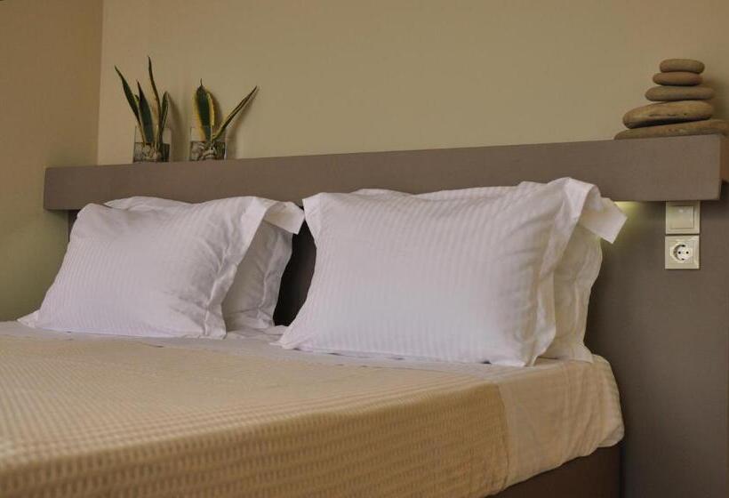 سوئیت با چشم‌انداز دریا و هیدروماساژ, Palms And Spas Villas Retreat