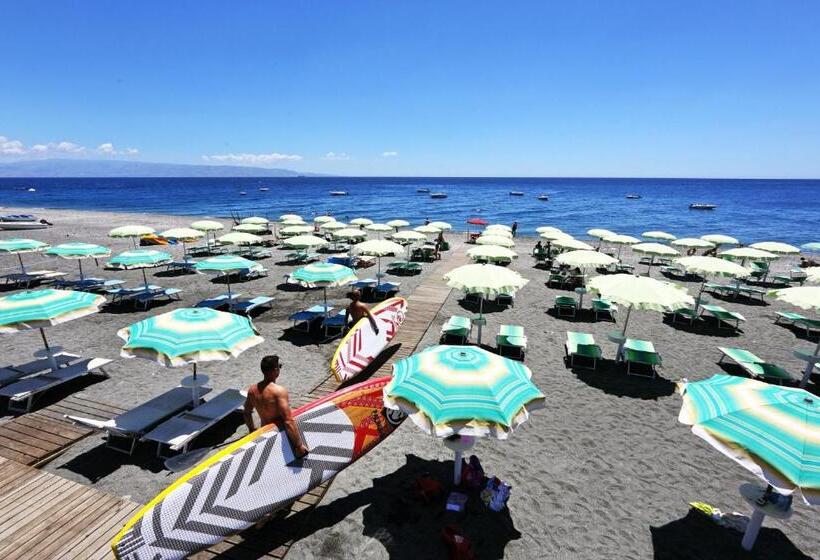 سوییت جونیور با چشم‌انداز دریا, Riviera Ionica