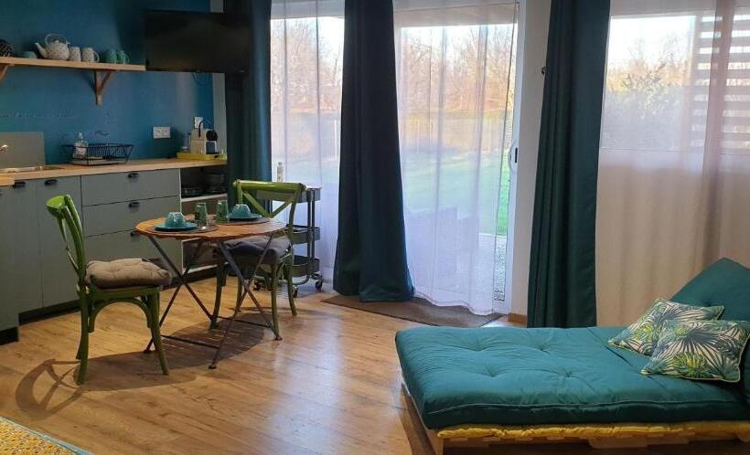 اتاق استاندارد با تراس, Aux Murmures De La Nature B&b