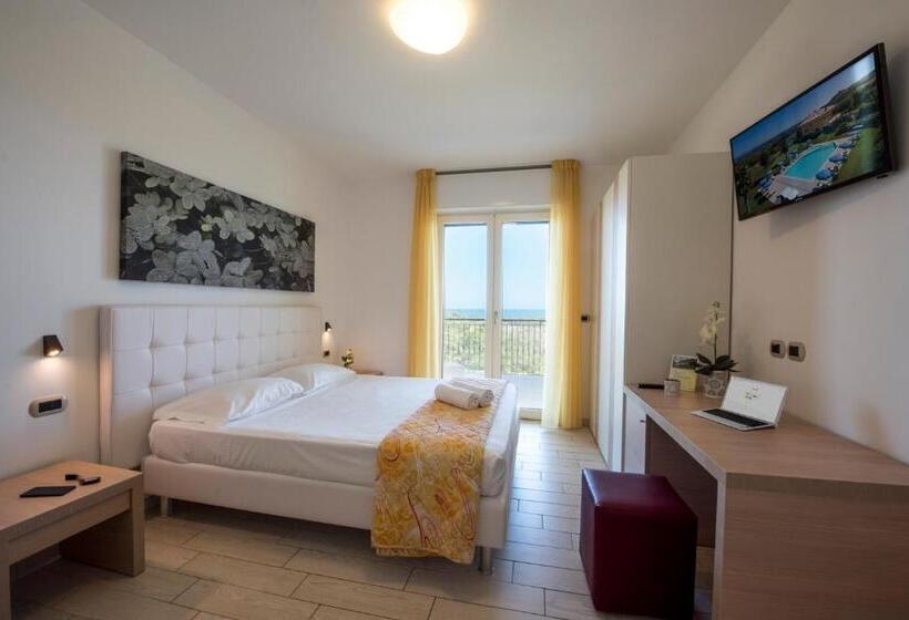 اتاق لوکس, Il Giardino Sul Mare