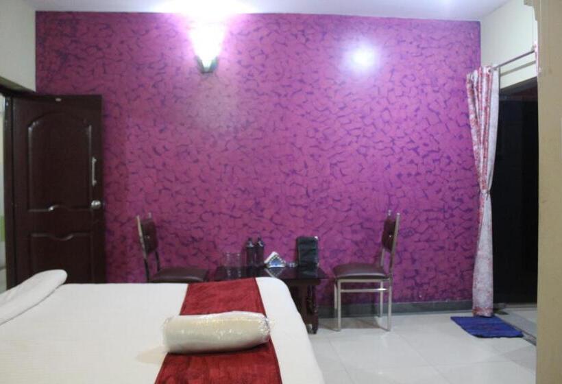 اتاق استاندارد با چشم‌انداز کوهستان, Greenwood Resort