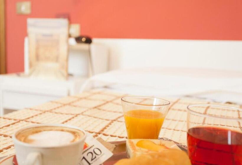 اتاق استاندارد یک نفره, Ristorante San Carlo