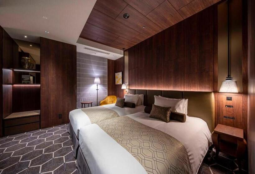 سوییت جونیور, Grandbach Tokyo Ginza