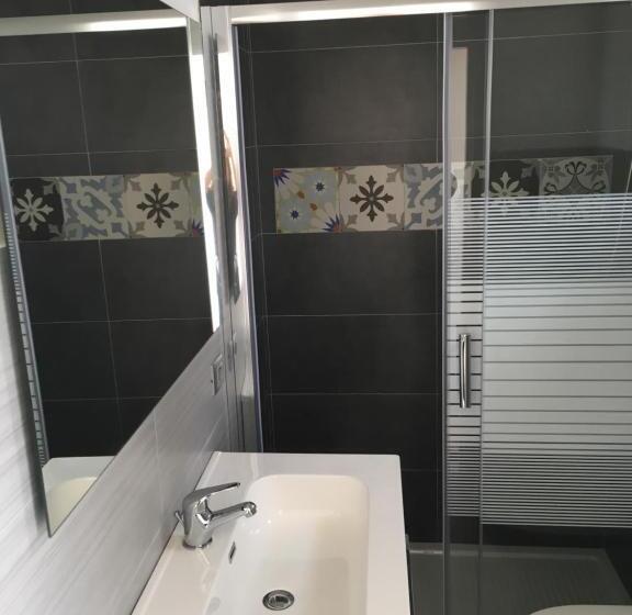 اتاق استاندارد با تخت بزرگ, Peschici Home Filocco Stanza E Bagno Privato