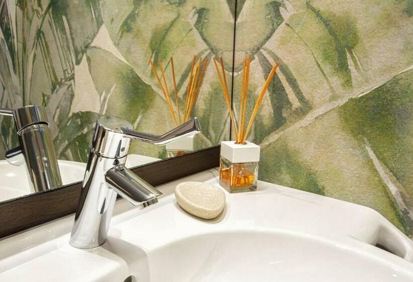 سوئیت با تخت بزرگ, Costa Rica Bibione Spa