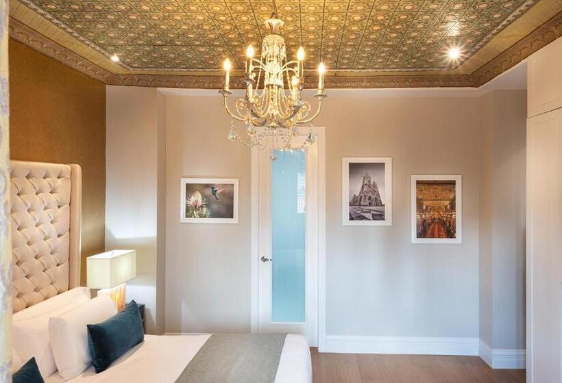 سوئیت با بالکن, Itza Hotel Boutique Internacional