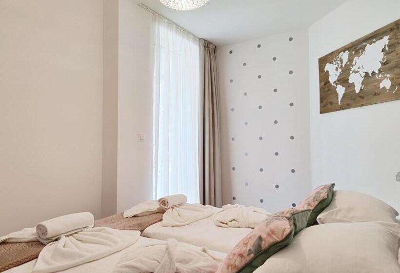 آپارتمان 1 خوابه با تراس, Spa Residence Carbona Emdona Luxury Apartment
