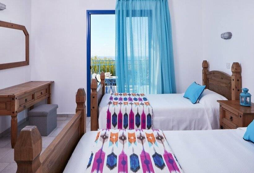ویلای 3 خوابه با استخر, Azzurro Luxury Holiday Villas