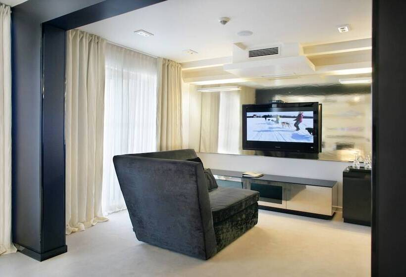 سوئیت اجرایی با چشم‌انداز دریا, Damianii Luxury Boutique Hotel & Spa