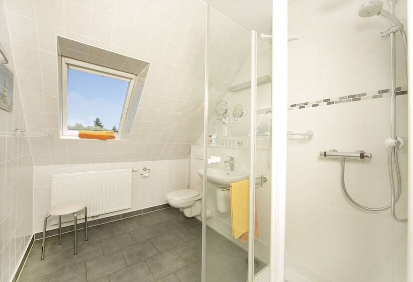 اتاق استاندارد, Ferienhotel Bernstein