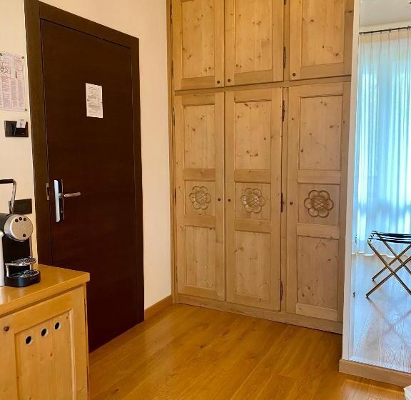 Deluxe Room Mountain View, Rutzer Hotel Ristorante & Panoramic Spa