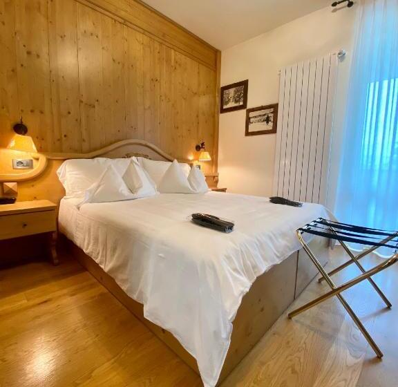 Deluxe Room Mountain View, Rutzer Hotel Ristorante & Panoramic Spa