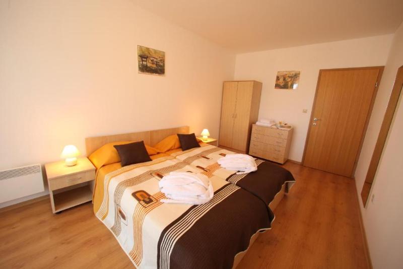 استودیوی استاندارد, Aspen Golf And Ski Resort