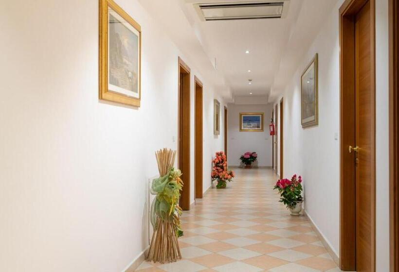 اتاق استاندارد یک نفره, Bruna